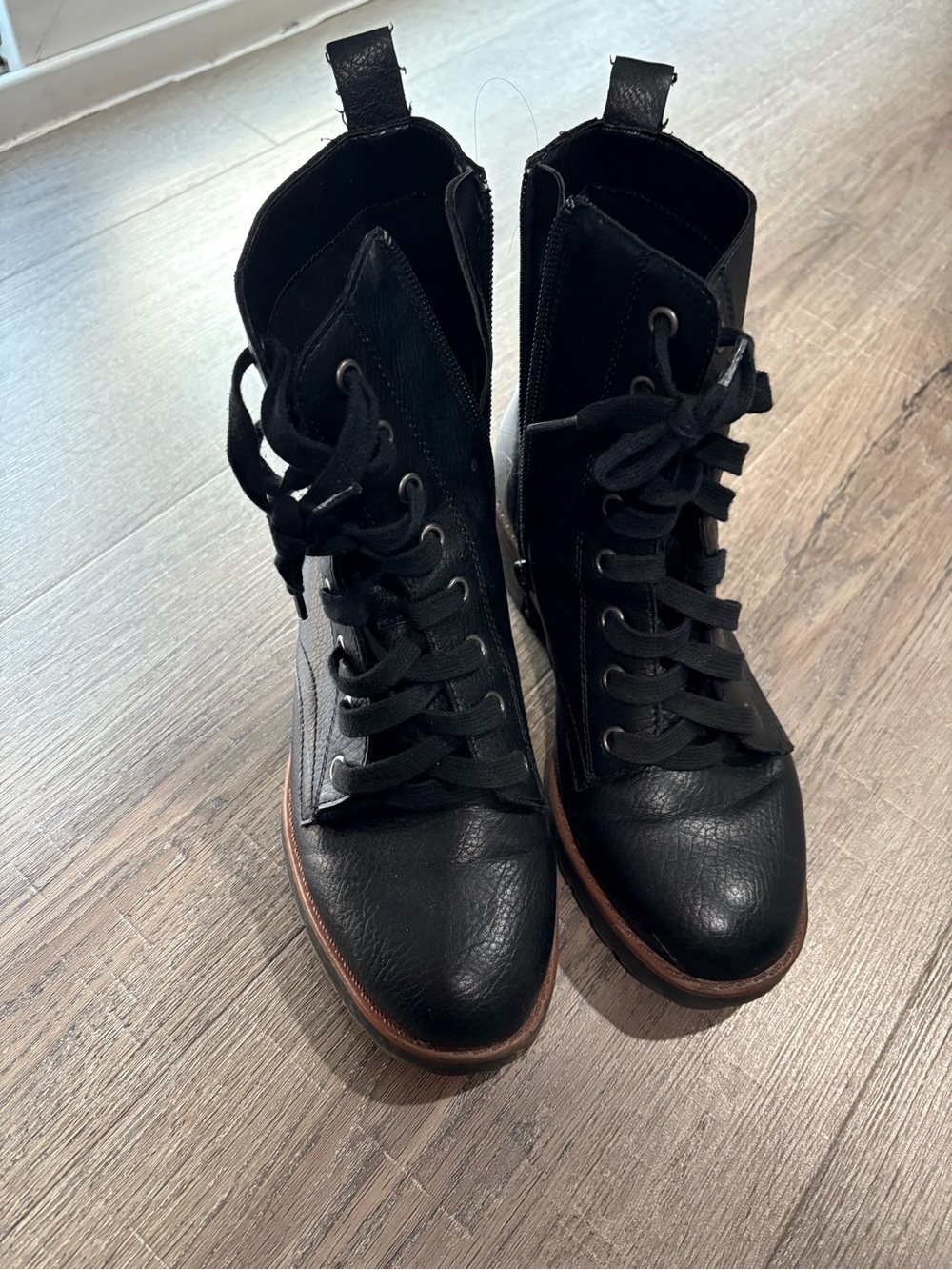 Kensie Black Lace-Up Ankle Boots with Brown Trim
